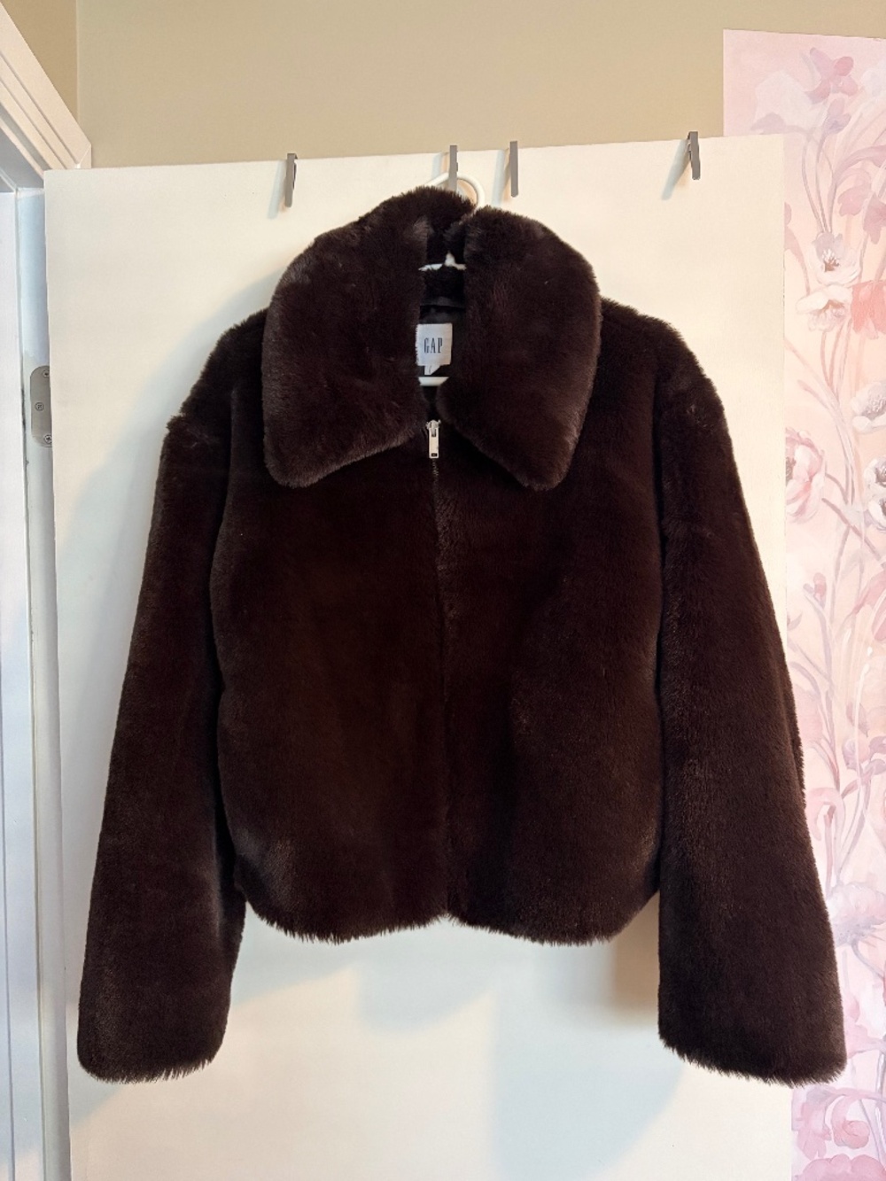Gap extra soft luxurious faux fur zip-up jacket chocolate brown medium